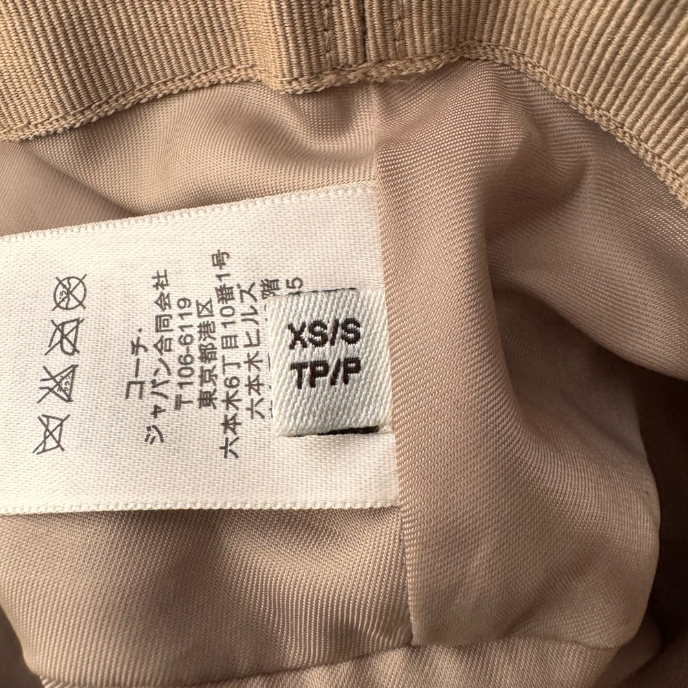 Coach Signature Jacquard Bucket - Picture 6 of 6